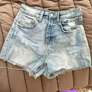 NWT target Jean distressed mom shorts